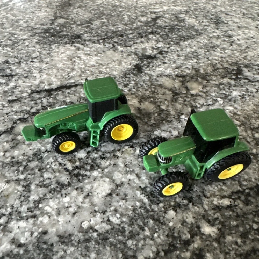 ERTL JOHN DEERE 8520 6400/6402 Tractors 1/64 Plastic Metal Used Toy 2 For 1‎